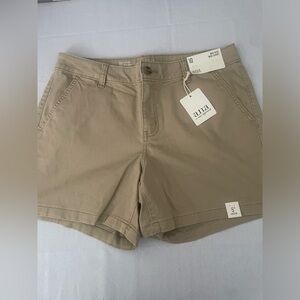 a.n.a Women’s Mid Rise Midi Short 5” Inseam Gold Dust Size 10. New w tag